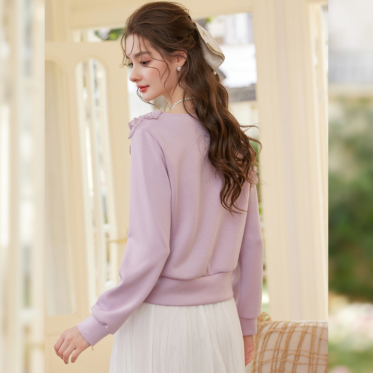 LOUIS YAO Sweet Irregular Neck - đánh giá và giá Plant Parent Hoodie