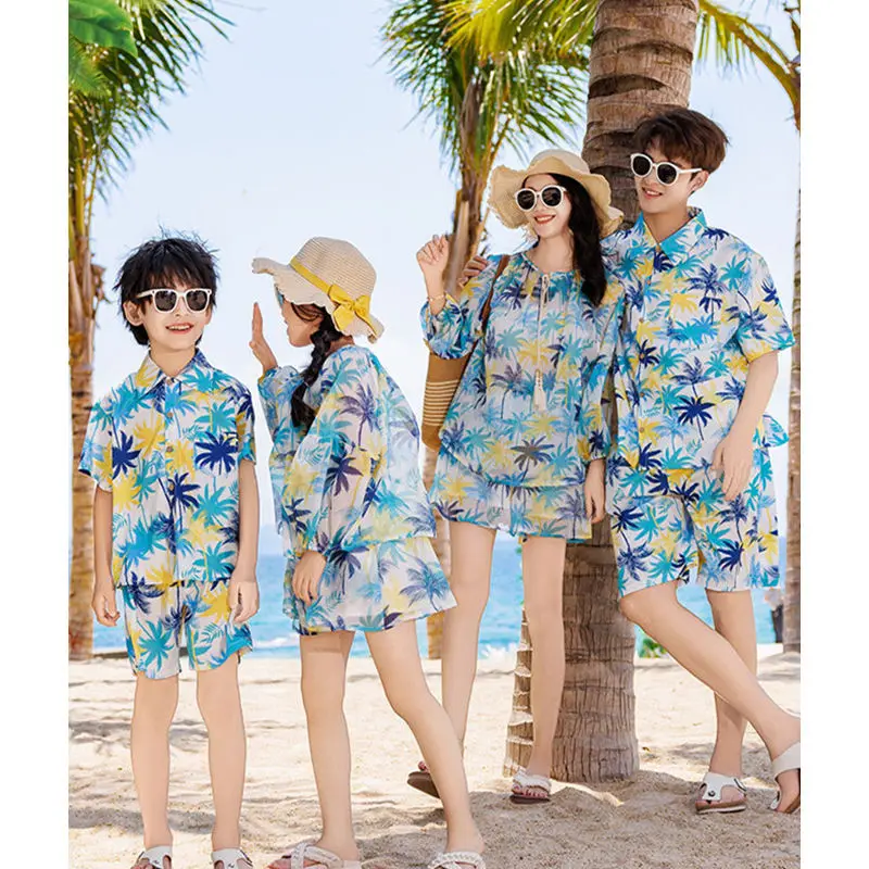 Family Vacation Look Matching  - đánh giá và giá Plant Parent Free